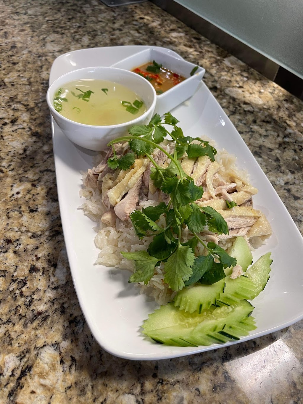 Rice & Spicy Thai Kitchen | restaurant | 11590 Galm Rd unit 108, San Antonio, TX 78254, USA | 2109995112 OR +1 210-999-5112