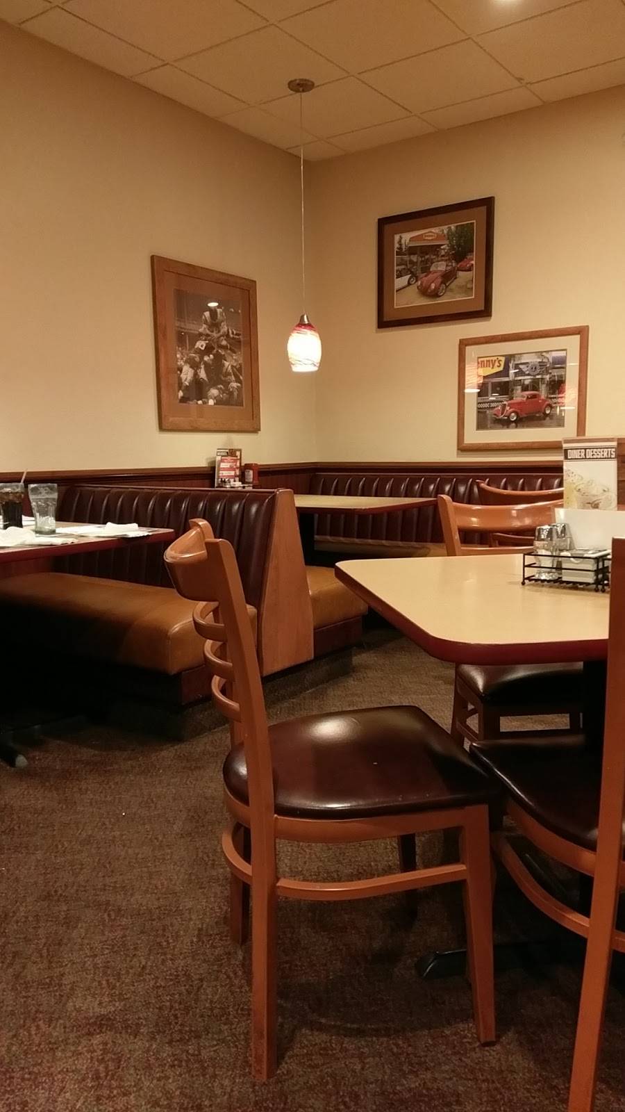 Dennys | restaurant | 6429 Grand Ave, Gurnee, IL 60031, USA | 8478551680 OR +1 847-855-1680