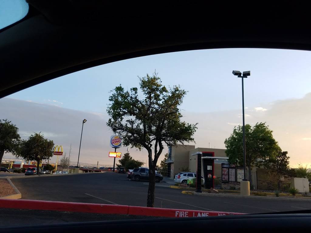 Burger King | restaurant | 1135 N Yarbrough Dr, El Paso, TX 79925, USA | 9155920898 OR +1 915-592-0898