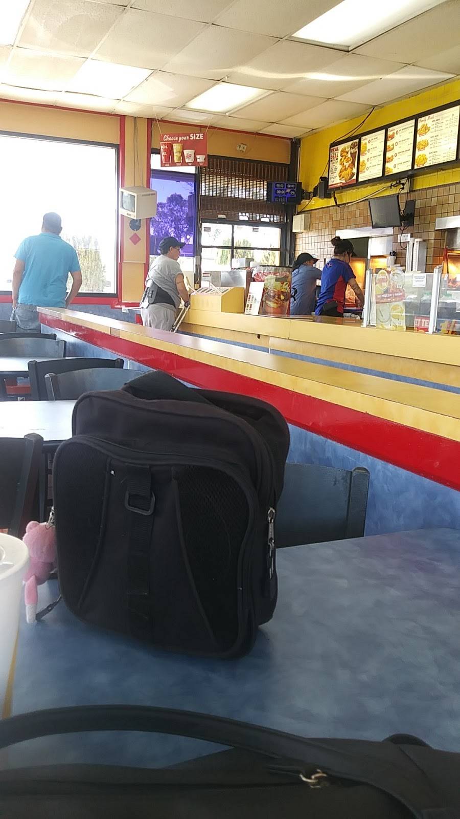 Churchs Chicken | restaurant | 5101 E Imperial Hwy, Lynwood, CA 90262, USA | 3106384422 OR +1 310-638-4422