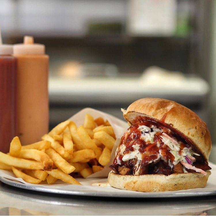 Old Fashioned Chiliburgers and Sandwiches | restaurant | 233 N Maclay Ave A, San Fernando, CA 91340, USA | 8188982227 OR +1 818-898-2227