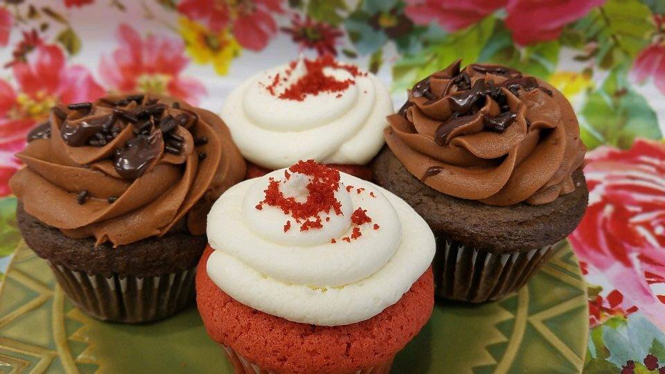 Celebrity Café & Bakery | bakery | 10720 Preston Rd #1016, Dallas, TX 75230, USA | 2143730783 OR +1 214-373-0783