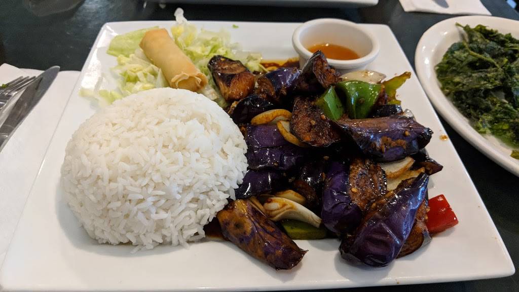 Restaurant Delicieux | restaurant | 5665 Chemin de la Côte-des-Neiges, Montréal, QC H3T 1Y8, Canada | 5143427687 OR +1 514-342-7687