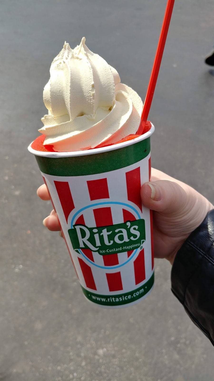 Ritas Italian Ice & Frozen Custard | restaurant | 1550 MacDade Boulevard, Folsom, PA 19033, USA | 6105867330 OR +1 610-586-7330