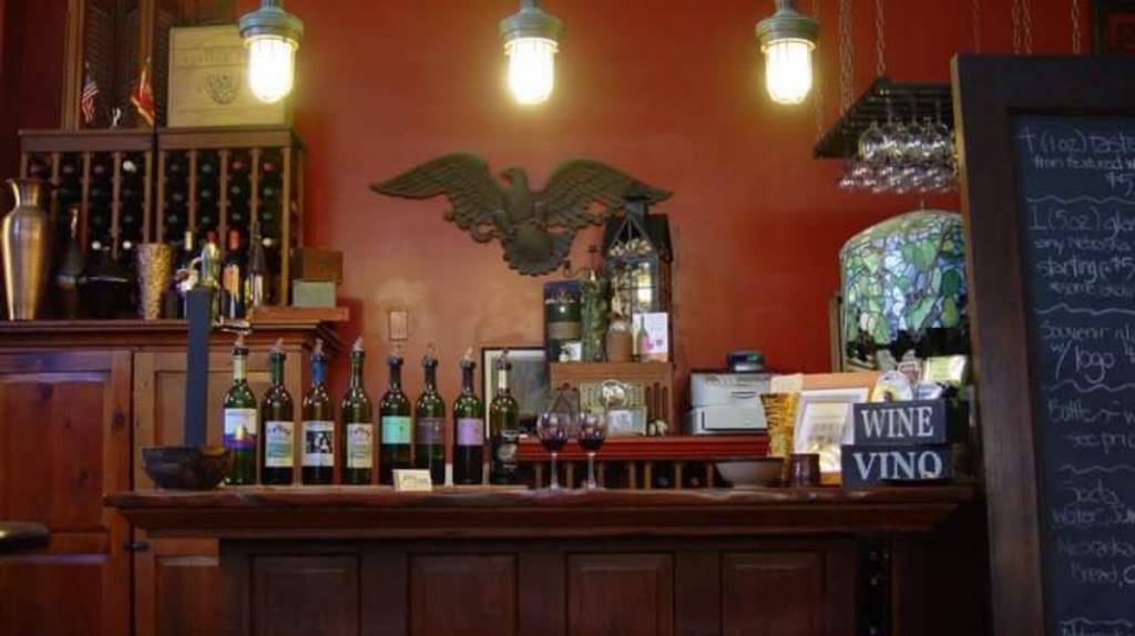 Too Far North | restaurant | 111 N 14th St, Fort Calhoun, NE 68023, USA | 4024689463 OR +1 402-468-9463