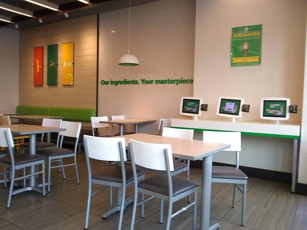 Subway Restaurants | restaurant | 555 Broadway Suite 145, Chula Vista, CA 91910, USA | 6194220701 OR +1 619-422-0701