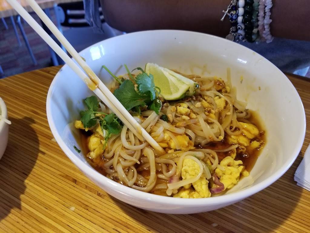 Noodles and Company | restaurant | 2245 W Stadium Blvd, Ann Arbor, MI 48103, USA | 7344187930 OR +1 734-418-7930