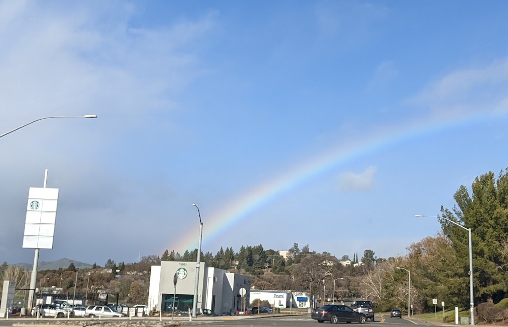 Starbucks | cafe | 15885 Dam Rd, Clearlake, CA 95422, USA | 7074400689 OR +1 707-440-0689