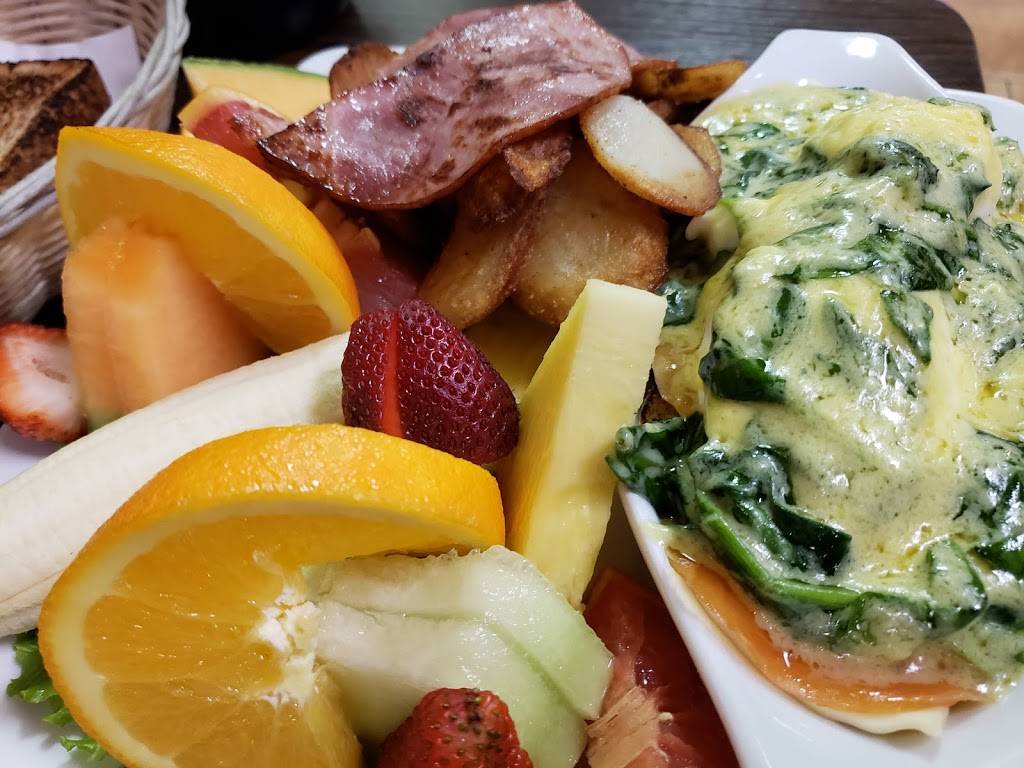 Déjeuner Mickael | restaurant | 2101 Av Dollard, LaSalle, QC H8N 1S2, Canada | 5143652020 OR +1 514-365-2020