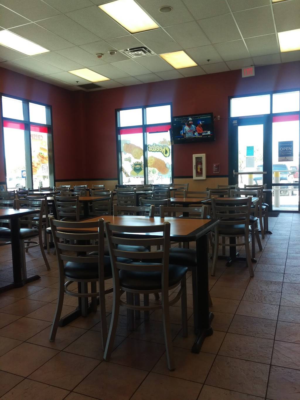 Burger King | restaurant | 1124 Thunderbird St, Glendale, AZ 85307, USA | 6232566117 OR +1 623-256-6117