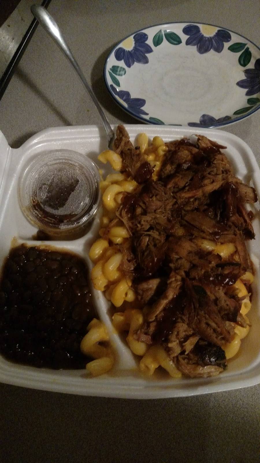 Jeremy’s Roadside BBQ & Catering | restaurant | 455 Calef Hwy, Lee, NH 03861, USA | 6033977490 OR +1 603-397-7490