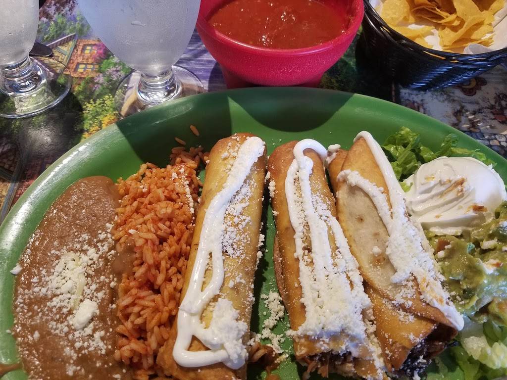 El Charro | restaurant | Paper Mill Dr, Lincoln, NH 03251, USA | 6037453000 OR +1 603-745-3000