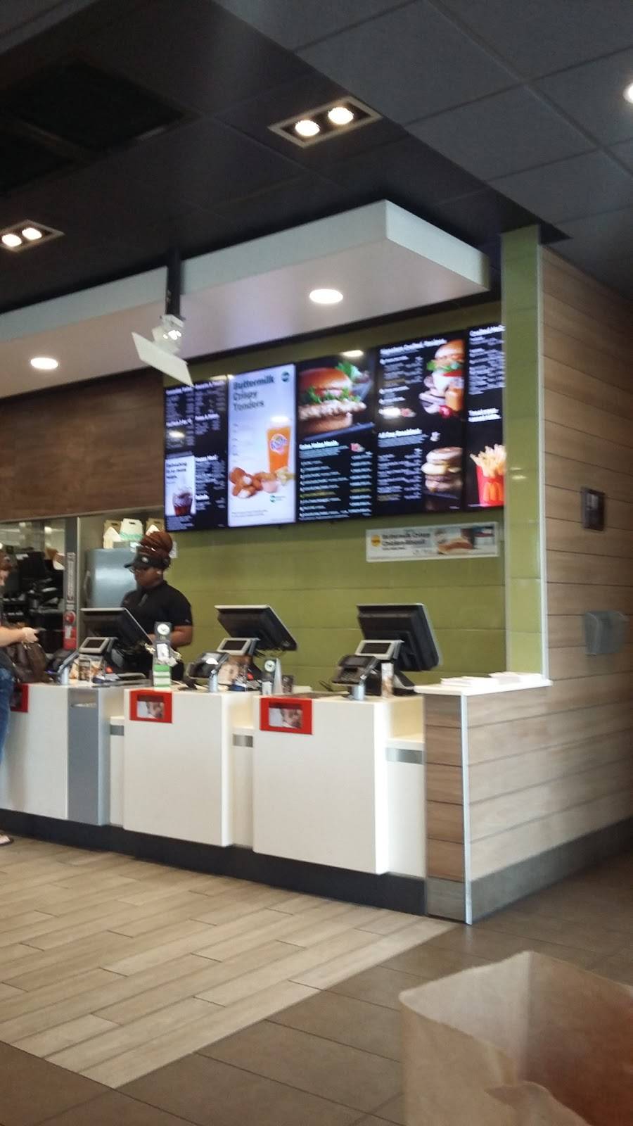 McDonalds | cafe | 9320 Steele Creek Rd, Charlotte, NC 28273, USA | 7045839274 OR +1 704-583-9274