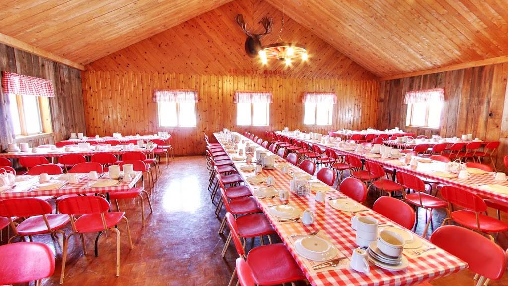 Erablière Au Toit Rouge | restaurant | 133 Chemin du Sous-Bois, Mont-Saint-Grégoire, QC J0J 1K0, Canada | 4504604304 OR +1 450-460-4304