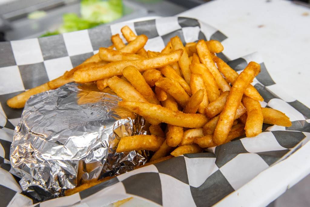 Pizza Walay | restaurant | 504 H St NE, Washington, DC 20002, USA | 2025432600 OR +1 202-543-2600