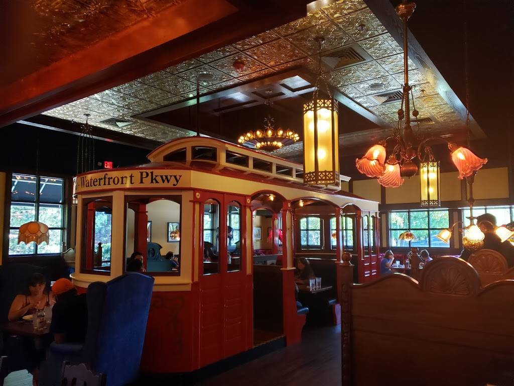 The Old Spaghetti Factory | meal takeaway | 1421 Waterfront Pkwy, Wichita, KS 67206, USA | 3166334365 OR +1 316-633-4365