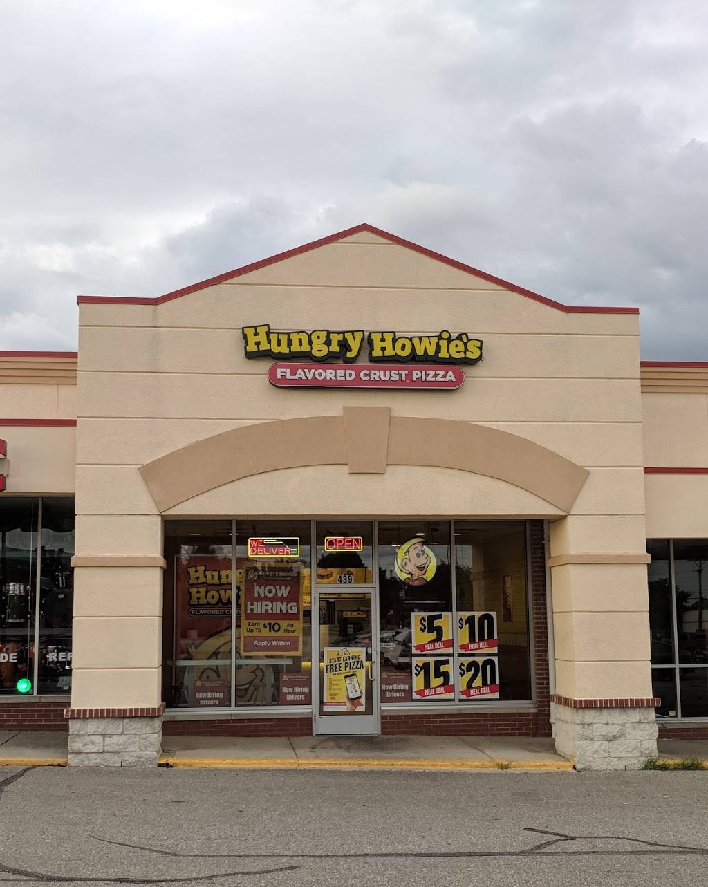 Hungry Howies Pizza | meal delivery | 439 E Michigan Ave, Saline, MI 48176, USA | 7349449188 OR +1 734-944-9188