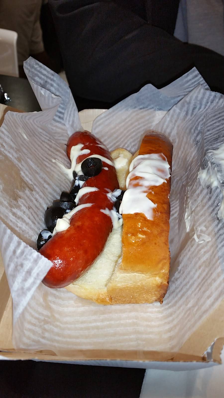 Fat Ronnies Burger Bar | restaurant | 7 Circuit Ave, Oak Bluffs, MA 02557, USA | 5086936600 OR +1 508-693-6600