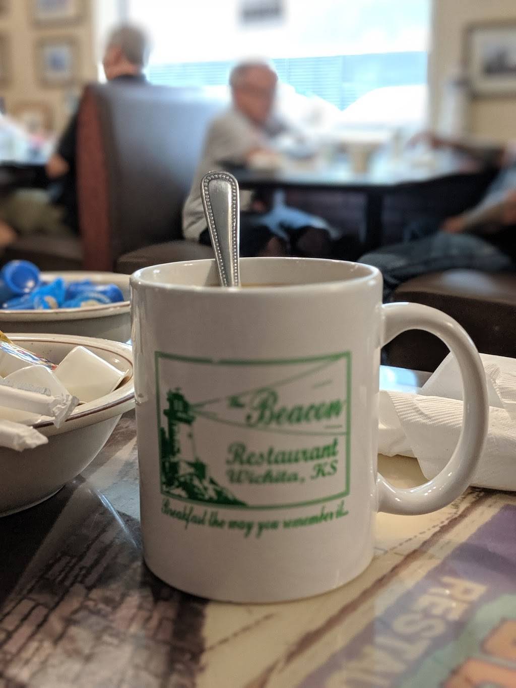 The Beacon Restaurant | restaurant | 909 E Douglas Ave, Wichita, KS 67202, USA | 3162633397 OR +1 316-263-3397