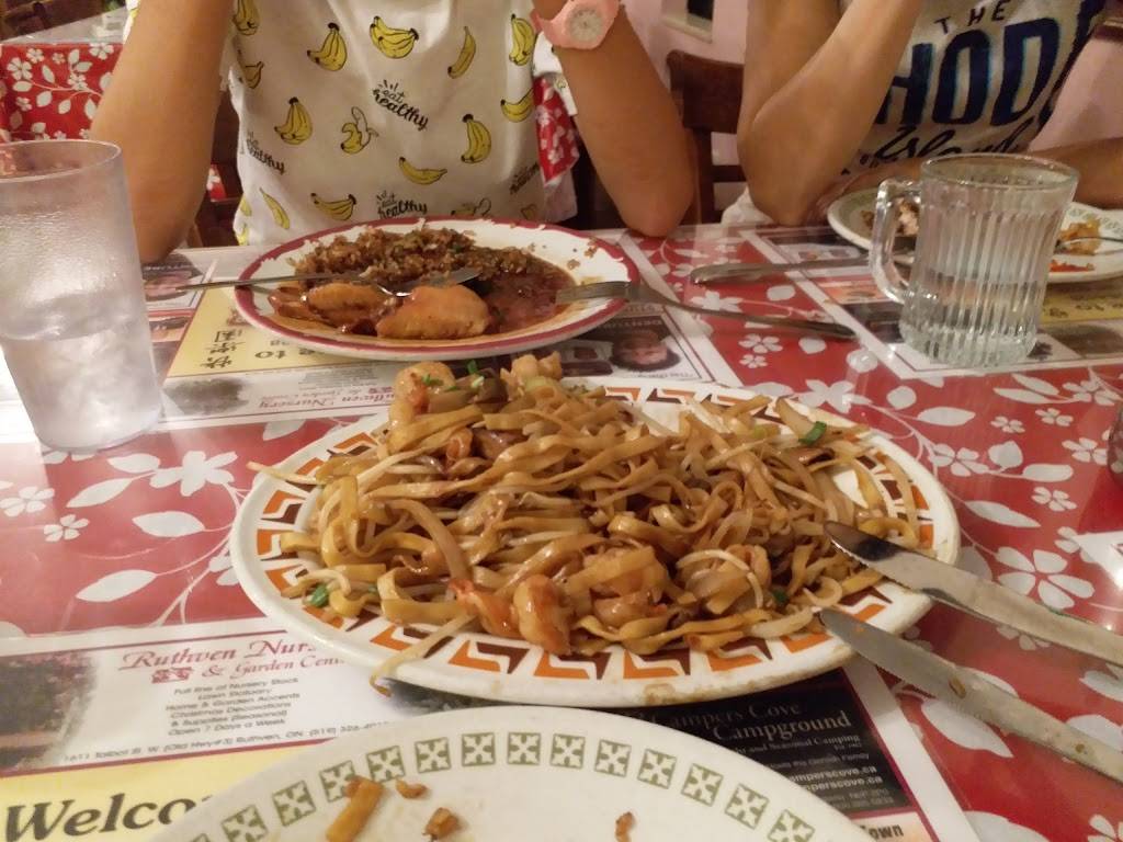 Happy In Restaurant | restaurant | 139 Talbot St W, Leamington, ON N8H 1N2, Canada | 5193266127 OR +1 519-326-6127