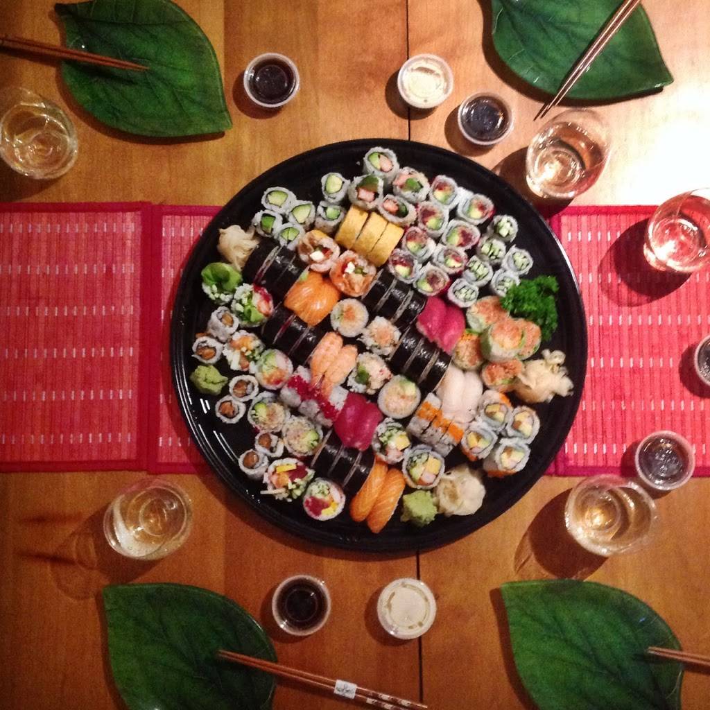 Sandwiches Cao Lanh | restaurant | 2651 Rue Ontario E, Montréal, QC H2K 1X1, Canada | 5145236334 OR +1 514-523-6334