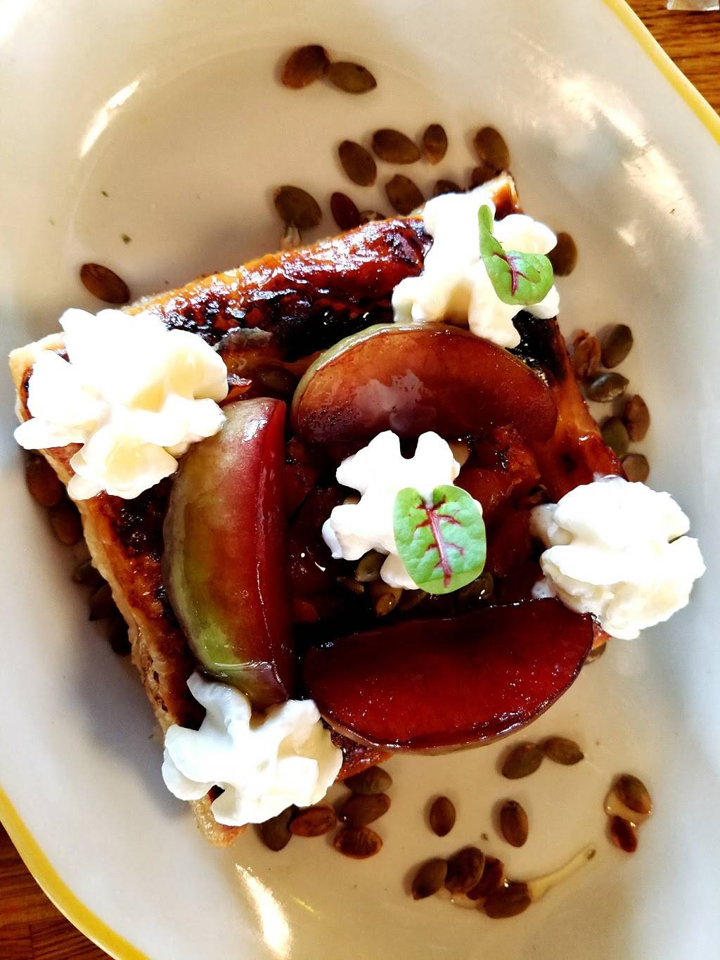 The Crest Gastropub | restaurant | 2855 Indianola Ave, Columbus, OH 43202, USA | 6142617128 OR +1 614-261-7128