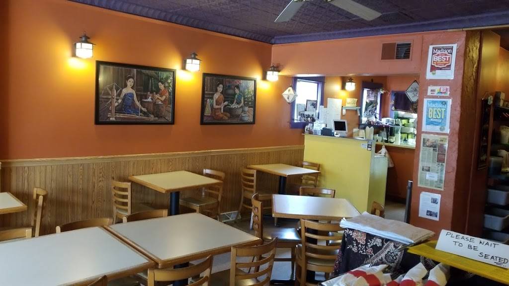 Lao Laan-Xang Restaurant | restaurant | 1146 Williamson St, Madison, WI 53703, USA | 6082800104 OR +1 608-280-0104