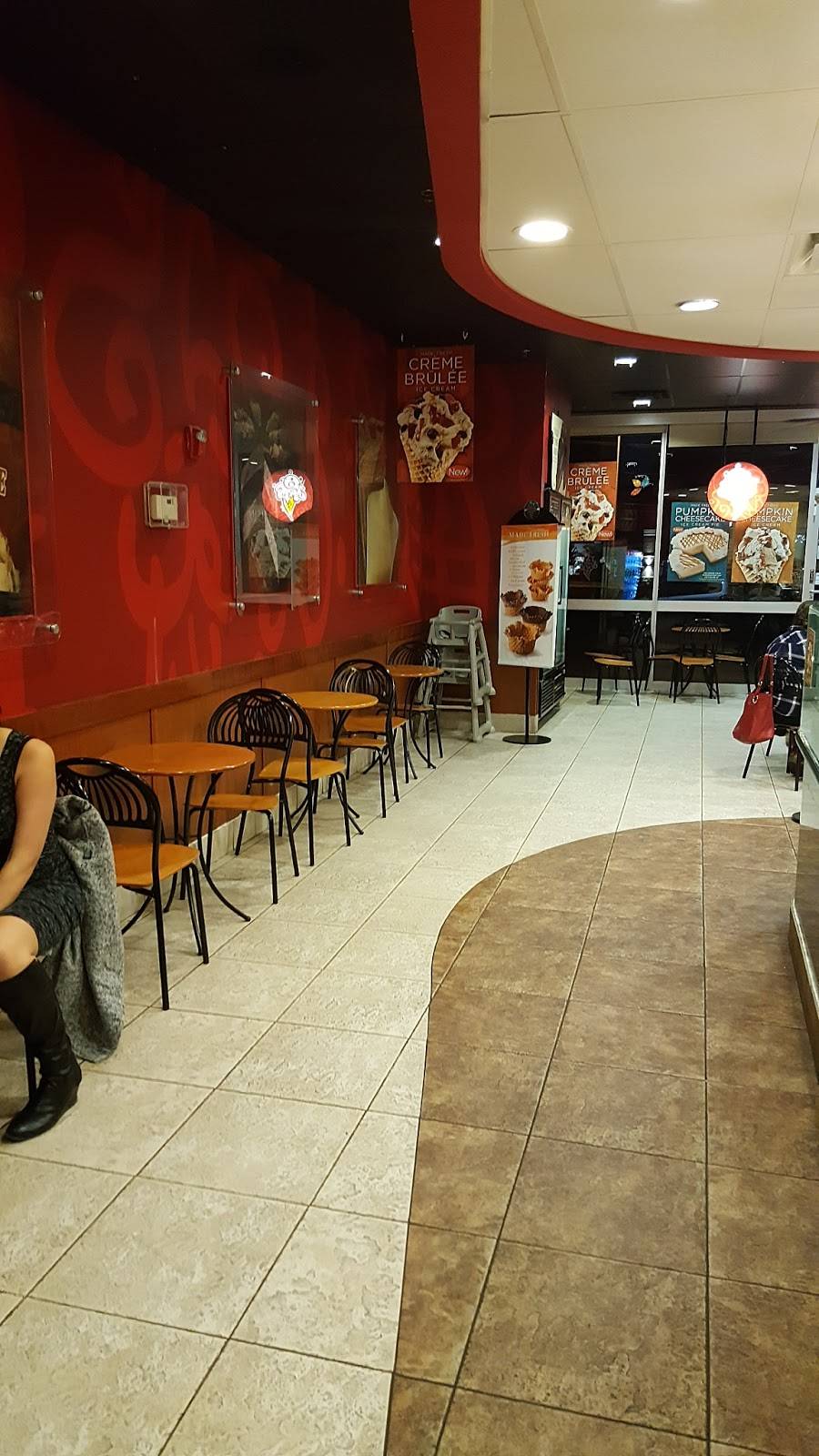 Cold Stone Creamery | bakery | 339 Randall Rd, Lake in the Hills, IL 60156, USA | 8478547525 OR +1 847-854-7525