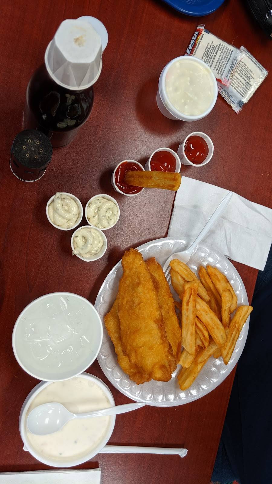 Arthur Treachers Fish & Chips | restaurant | 1833 State Rd, Cuyahoga Falls, OH 44223, USA | 3309238900 OR +1 330-923-8900