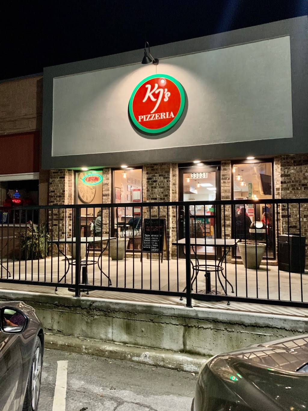 KJs Pizzeria | restaurant | 33031 W 83rd St, De Soto, KS 66018, USA | 9135865141 OR +1 913-586-5141