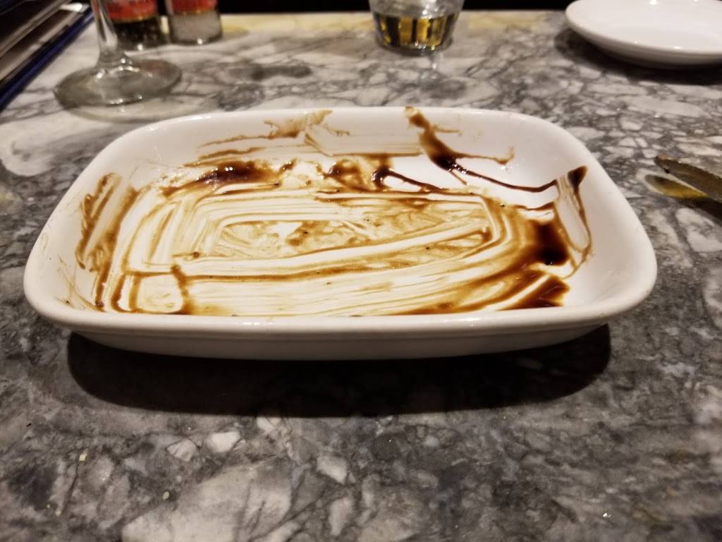 Carrabbas Italian Grill | restaurant | 700 N Dale Mabry Hwy, Tampa, FL 33609, USA | 8138754411 OR +1 813-875-4411