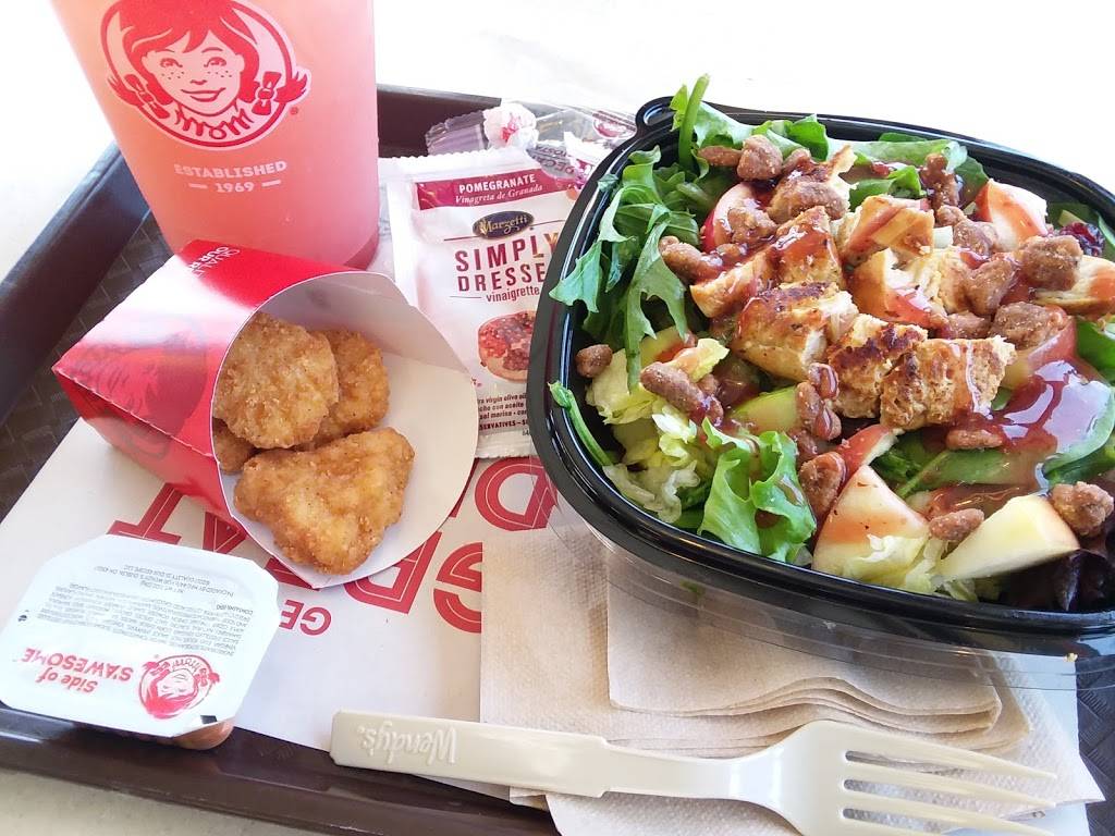 Wendys | restaurant | 420 Shaw Ave, Clovis, CA 93612, USA | 5592991551 OR +1 559-299-1551