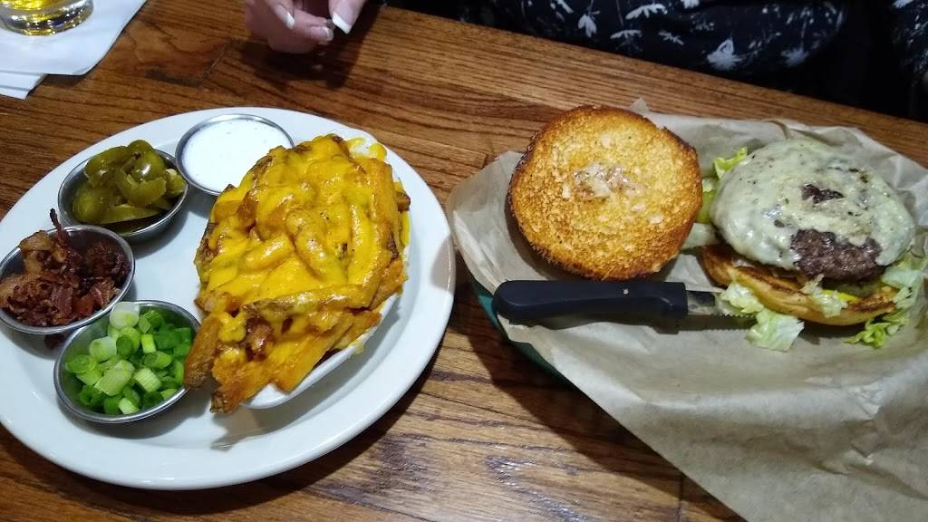 Snuffers Restaurant & Bar | restaurant | 4901 W Park Blvd Suite 521, Plano, TX 75093, USA | 9723720782 OR +1 972-372-0782