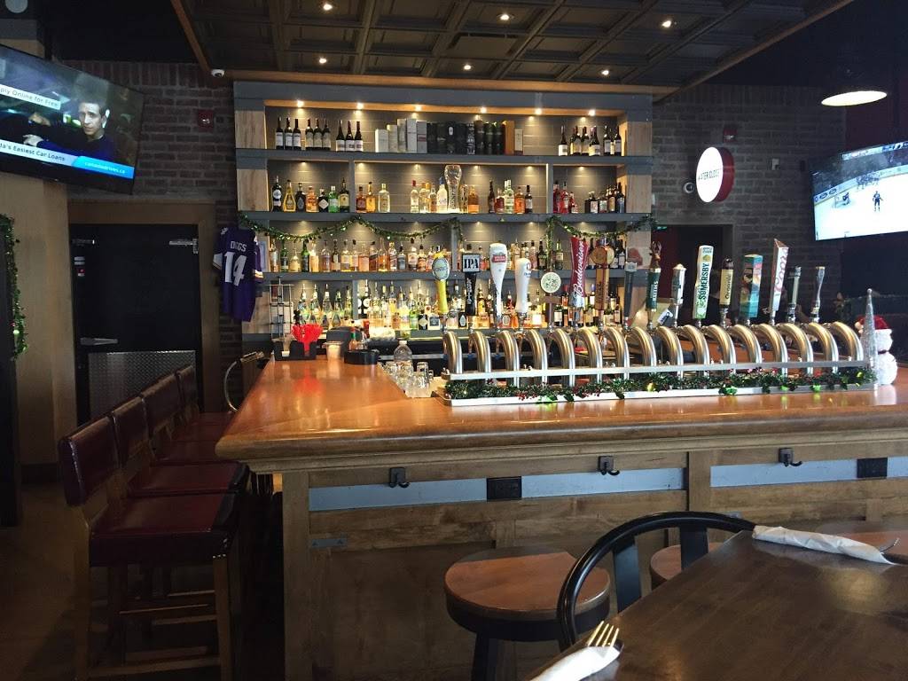 Fionn MacCools | meal takeaway | 547 Cundles Rd E, Barrie, ON L4M 0G9, Canada | 7059860150 OR +1 705-986-0150