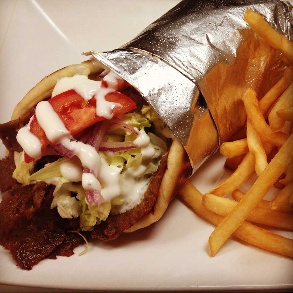 Ariana Gyros & Kabobs | restaurant | 8785 Center Pkwy B160, Sacramento, CA 95823, USA | 9167526197 OR +1 916-752-6197