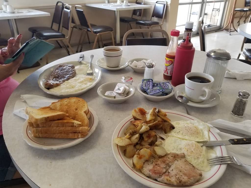 Gateway Restaurant | restaurant | 219 E International Speedway Blvd, Daytona Beach, FL 32118, USA | 3862521262 OR +1 386-252-1262