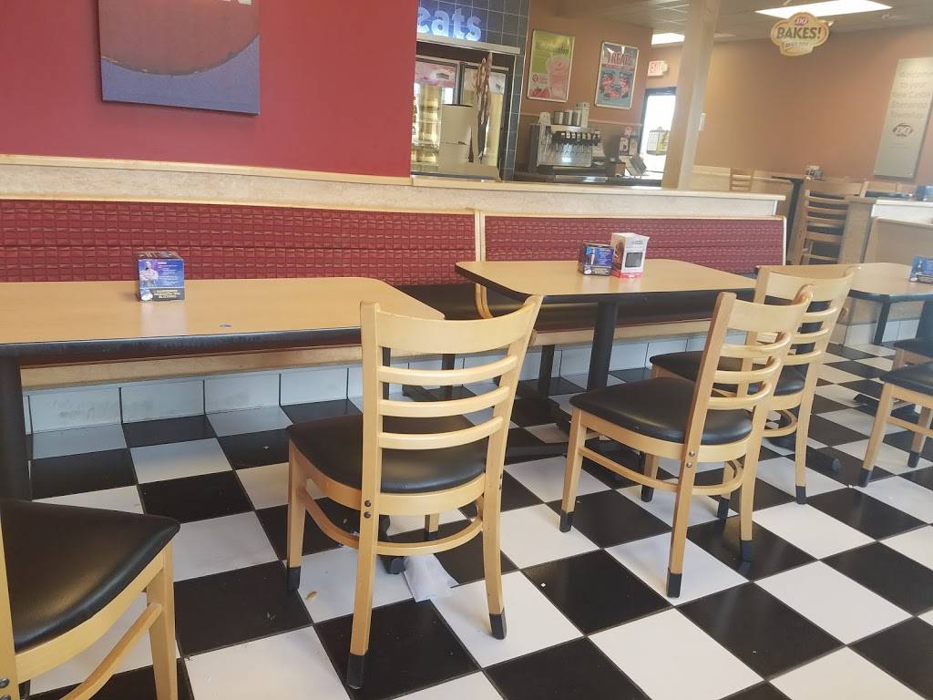 Dairy Queen Grill & Chill | restaurant | 2700 Ellwood Rd, New Castle, PA 16101, USA | 7246522744 OR +1 724-652-2744
