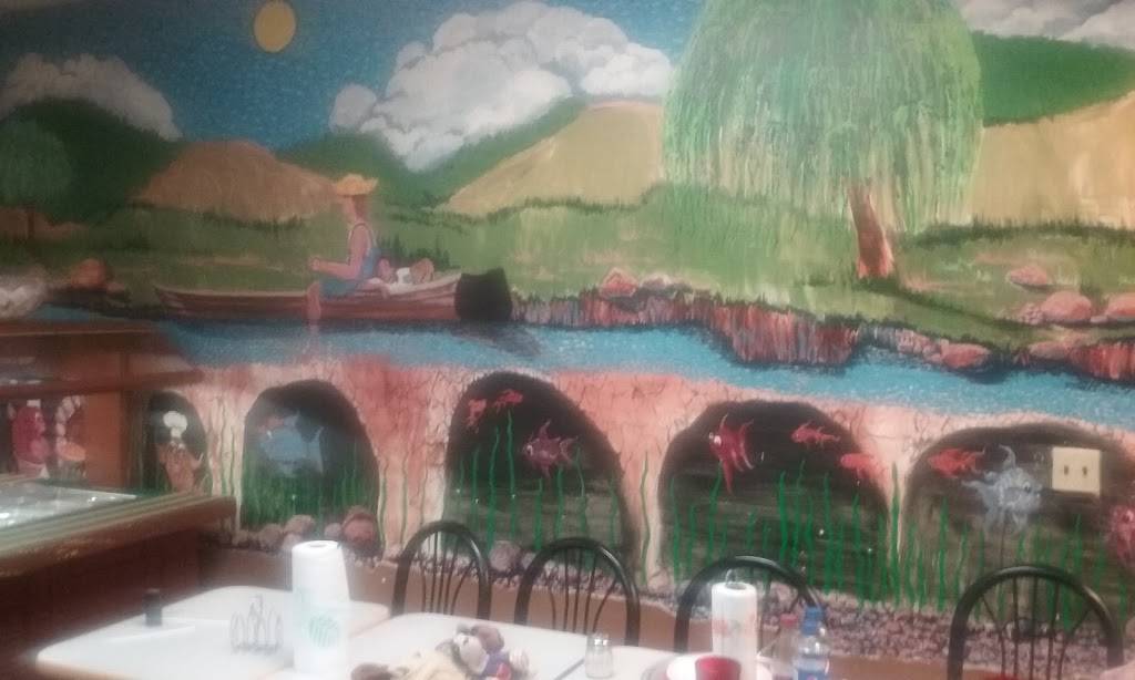 Lions Pizza Den | restaurant | 113 N Cannon St, Woodbury, TN 37190, USA | 6155631212 OR +1 615-563-1212