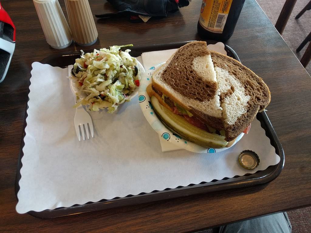 Kurt Schulz Deli & Restaurant | cafe | 8752 N Deerwood Dr, Milwaukee, WI 53209, USA | 4143541004 OR +1 414-354-1004