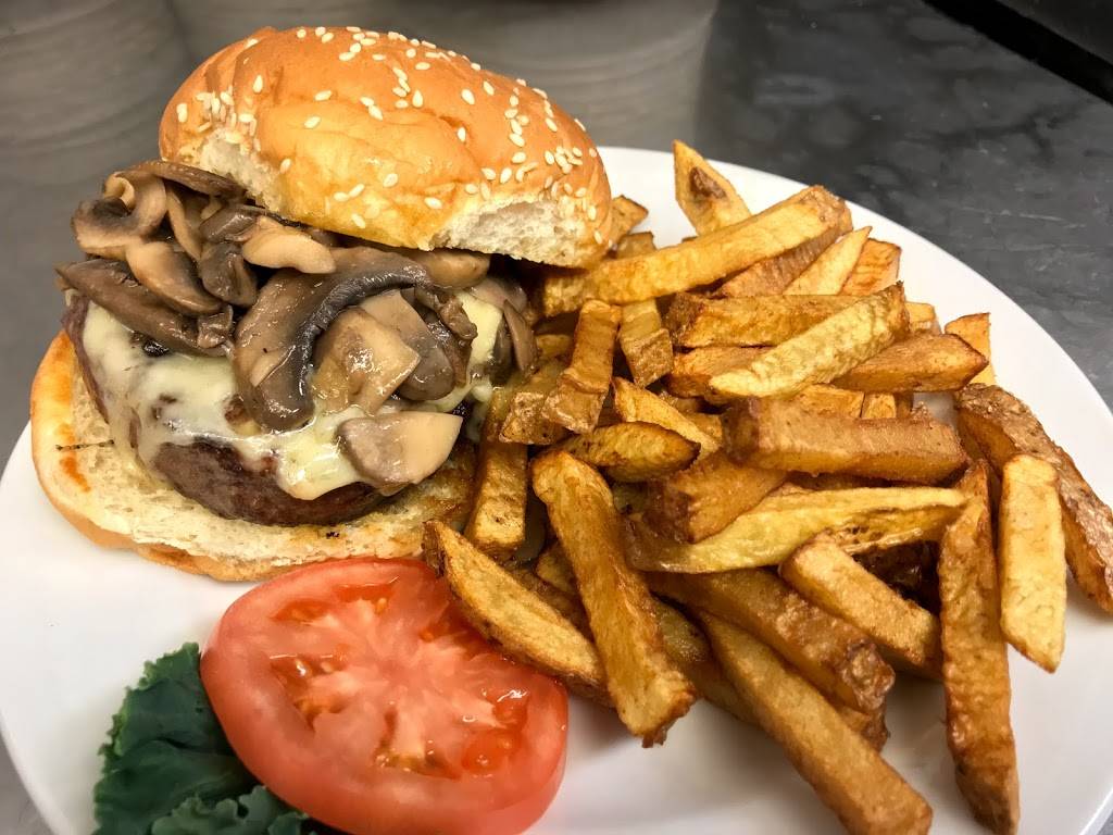 Anglers Restaurant | restaurant | 542 Elm St, Newport, ME 04953, USA | 2073683374 OR +1 207-368-3374