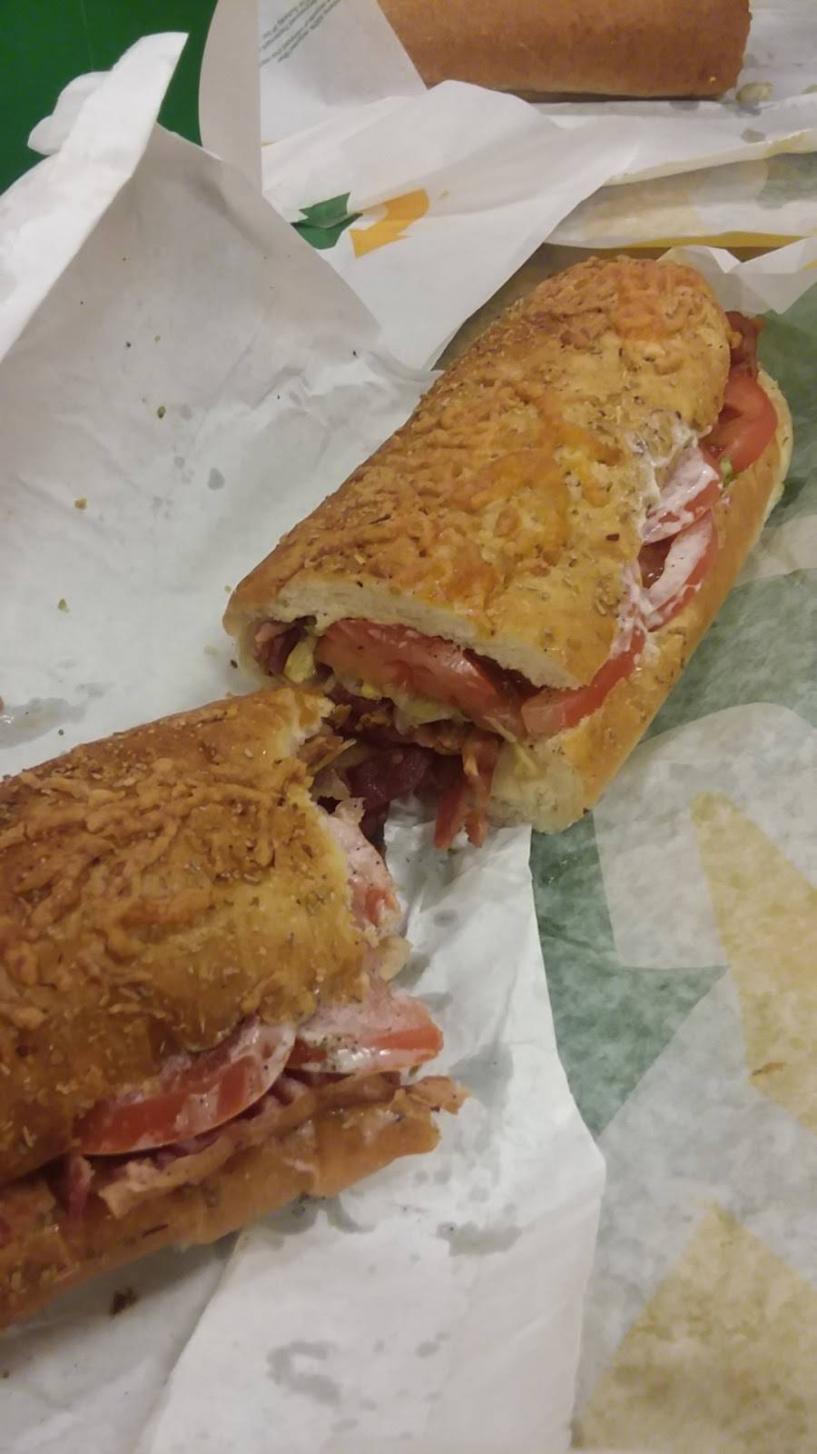 Subway Restaurants | restaurant | 134 Main St, Winthrop, ME 04364, USA | 2073777827 OR +1 207-377-7827