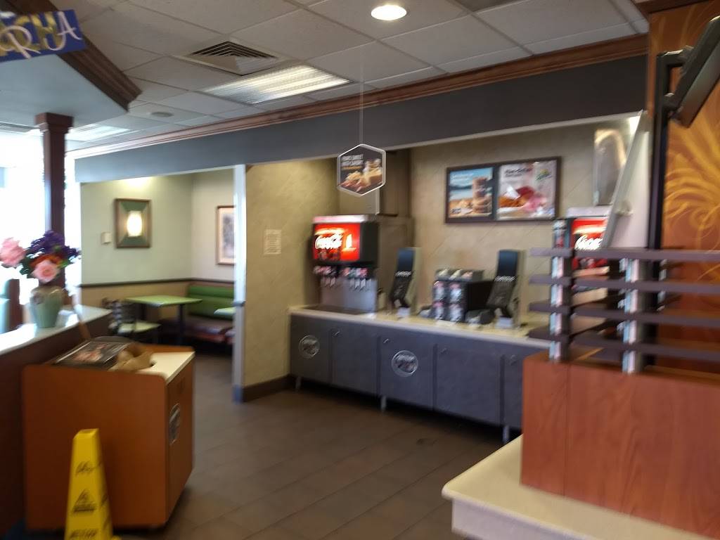 McDonalds | restaurant | 3032 Wabash Ave, Terre Haute, IN 47803, USA | 8122343032 OR +1 812-234-3032