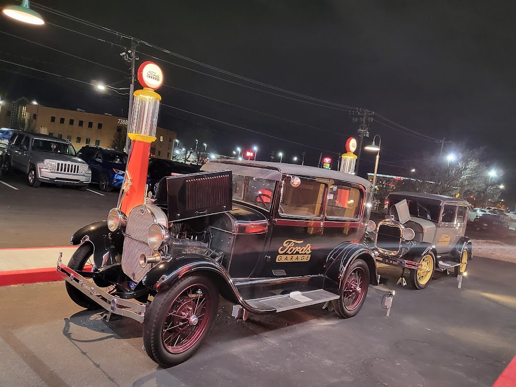 Fords Garage Florence | restaurant | 4911 Houston Rd, Florence, KY 41042, USA | 8595353673 OR +1 859-535-3673