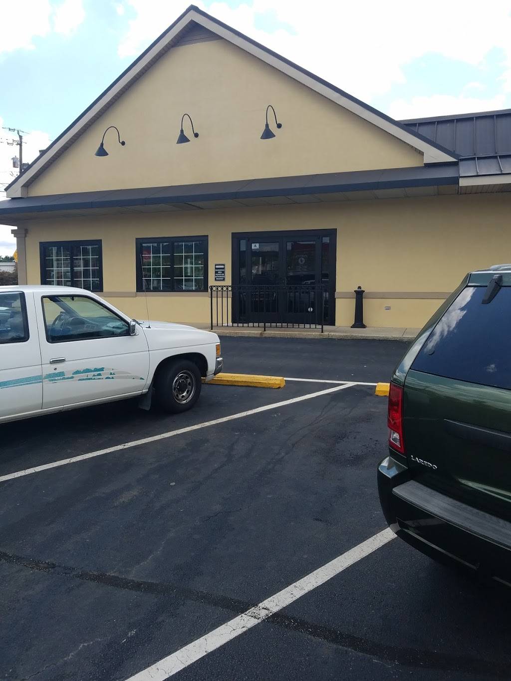 Zaxbys Chicken Fingers & Buffalo Wings | restaurant | 1511 Poinsett Hwy, Greenville, SC 29609, USA | 8644210101 OR +1 864-421-0101