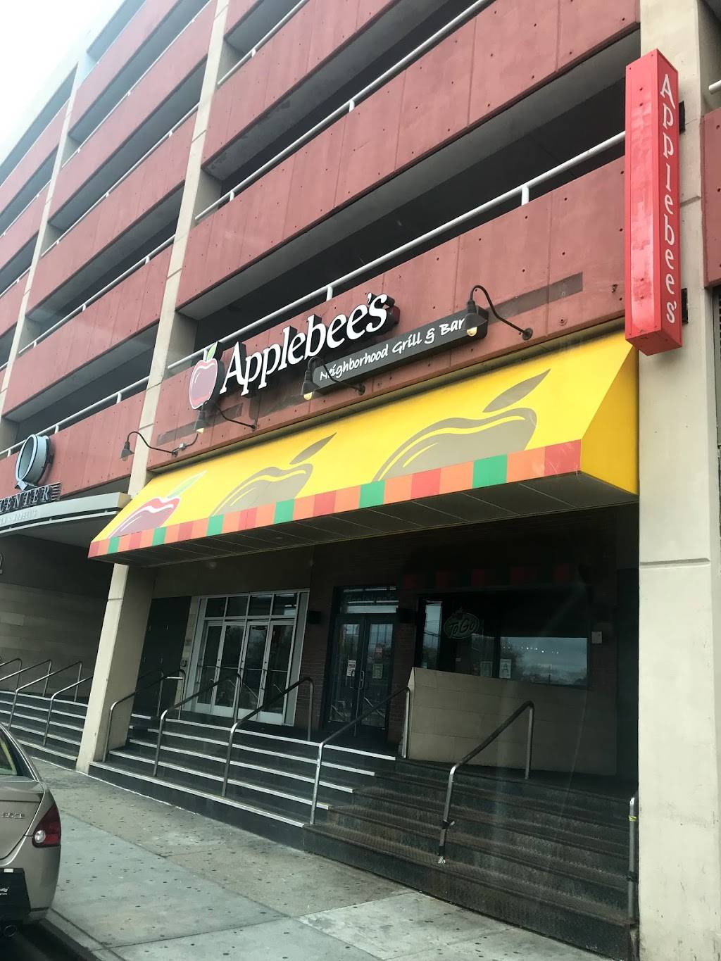 Applebees Grill + Bar | restaurant | 9015 Queens Blvd, Elmhurst, NY 11373, USA | 7182717999 OR +1 718-271-7999