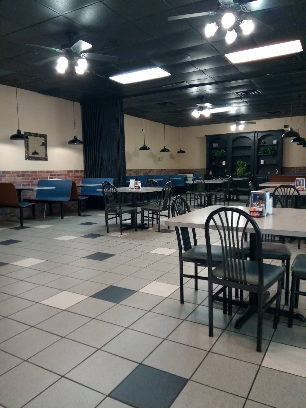 Junction Cafe | restaurant | 337 S McLennan Loop, Elm Mott, TX 76640, USA | 2548296083 OR +1 254-829-6083