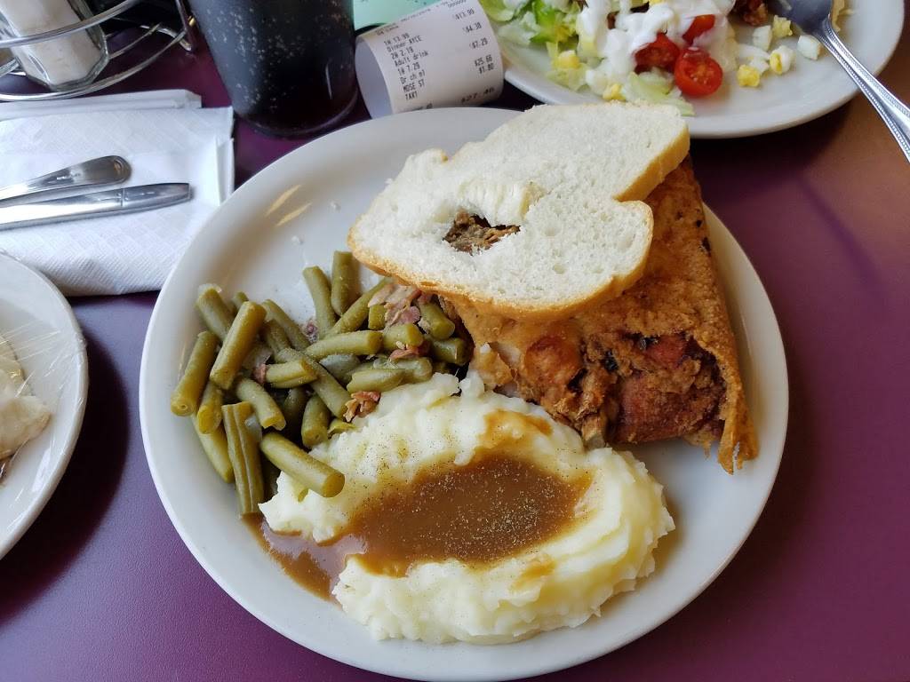 Schwartz Family Restaurant | restaurant | 6738 W Governors Trce, Eckerty, IN 47116, USA | 8123389000 OR +1 812-338-9000