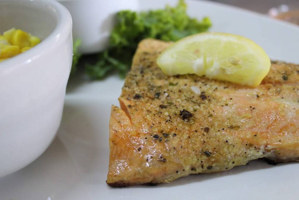 Bellas Twisted Grill | restaurant | 224 Peavine Rd Ste 106, Crossville, TN 38555, USA | 9313370337 OR +1 931-337-0337