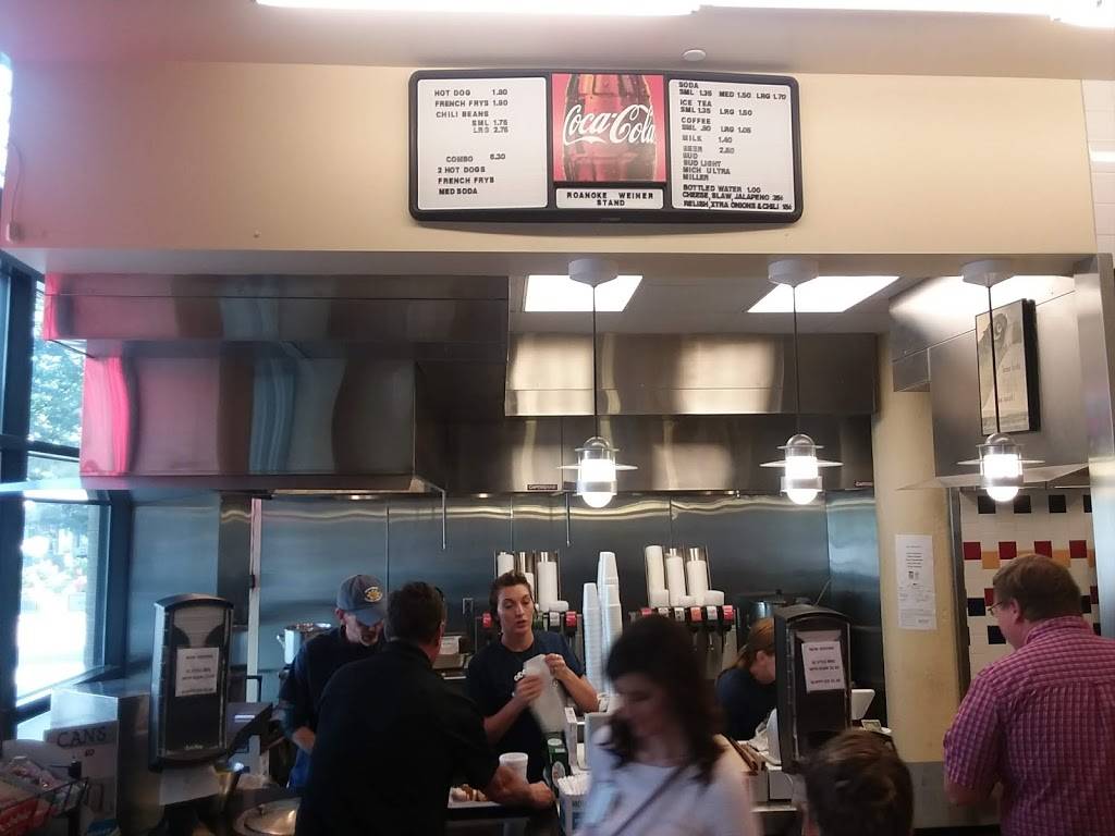 Roanoke Weiner Stand | restaurant | 110 Market Square SE, Roanoke, VA 24011, USA | 5405628090 OR +1 540-562-8090
