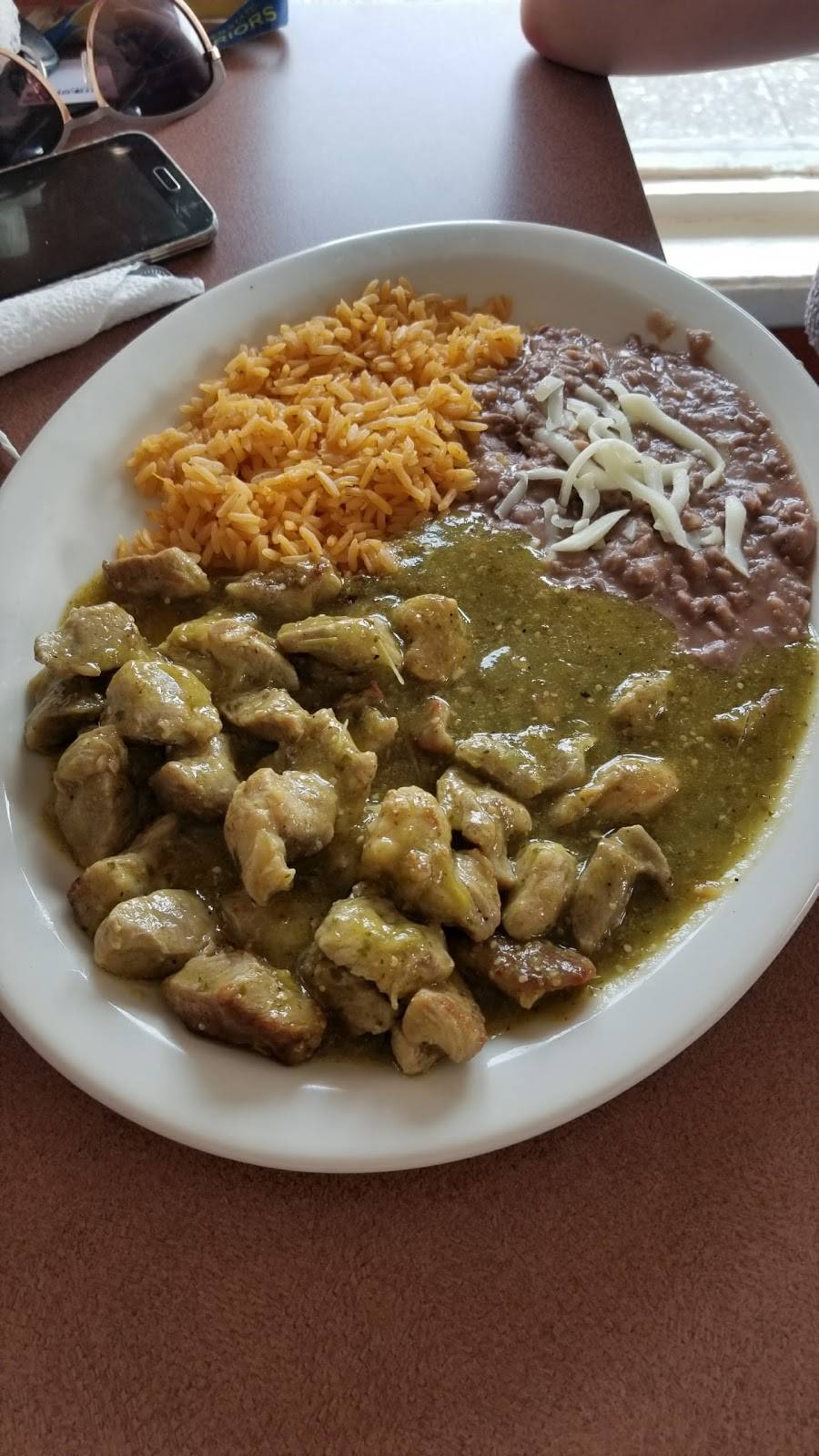 Velasquez Restaurant | restaurant | 14401 San Pablo Ave, San Pablo, CA 94806, USA | 5106805652 OR +1 510-680-5652